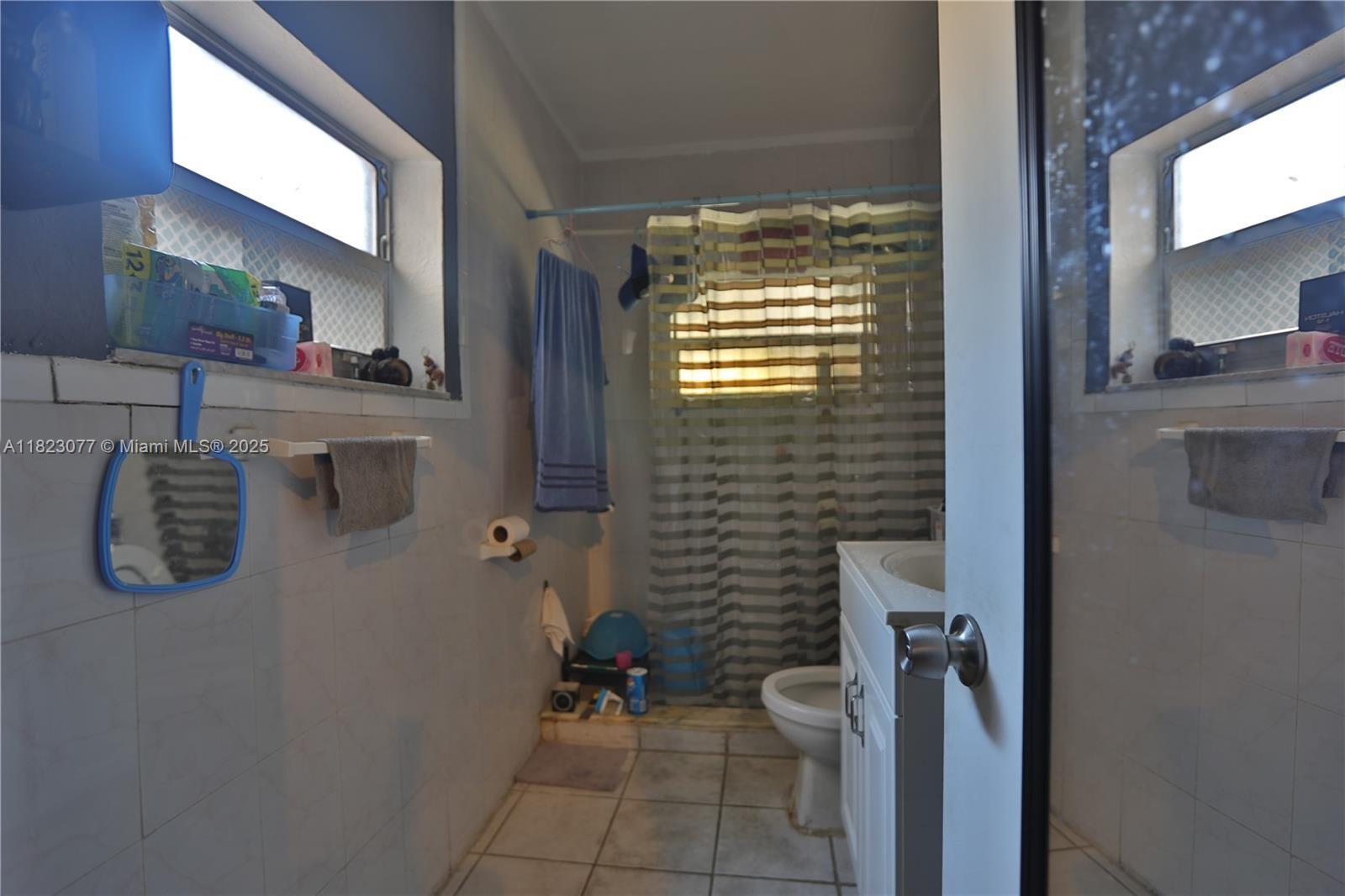 LAWRENCE ESTATE LAND COS - Residential Income