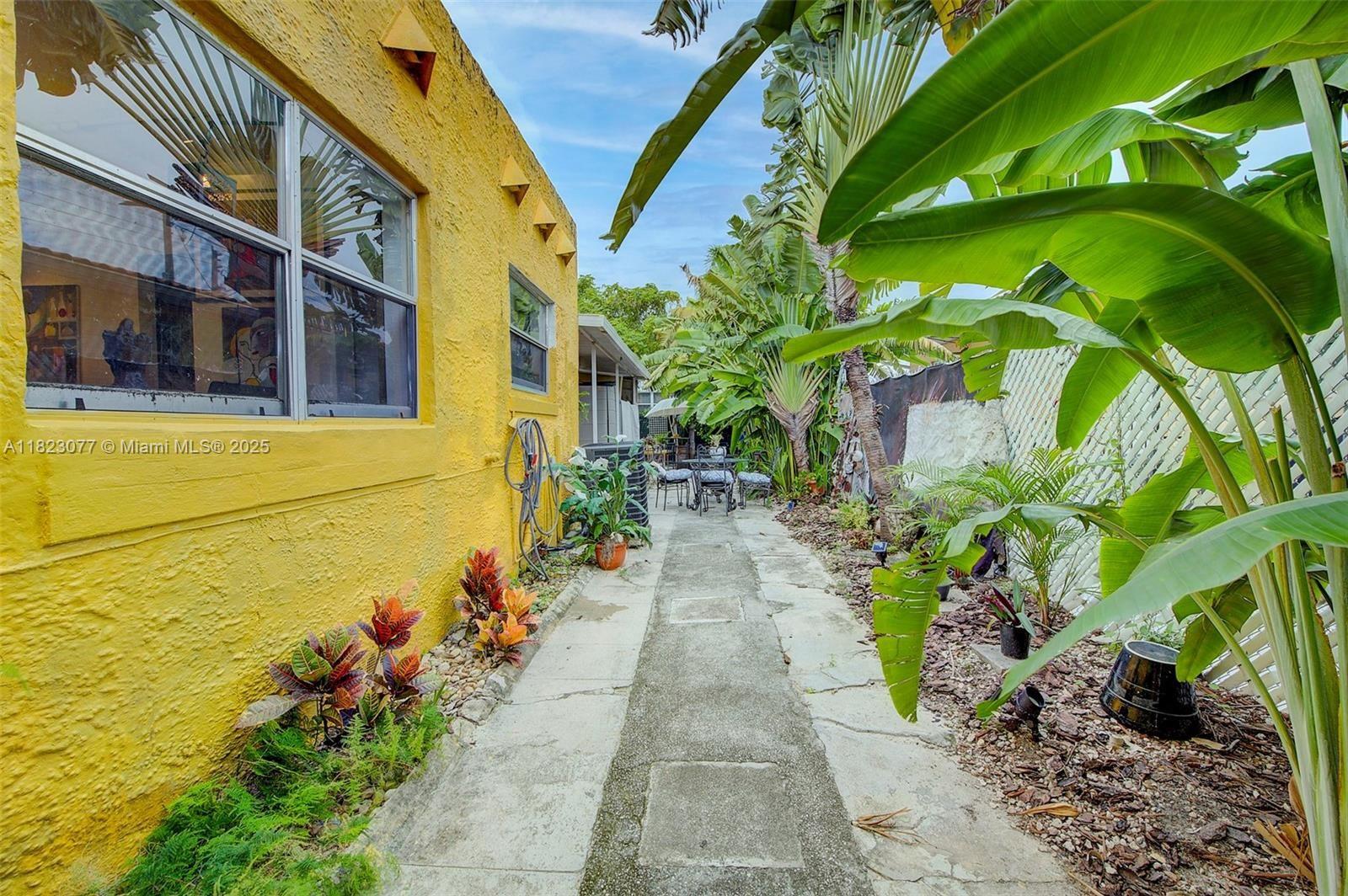 LAWRENCE ESTATE LAND COS - Residential Income
