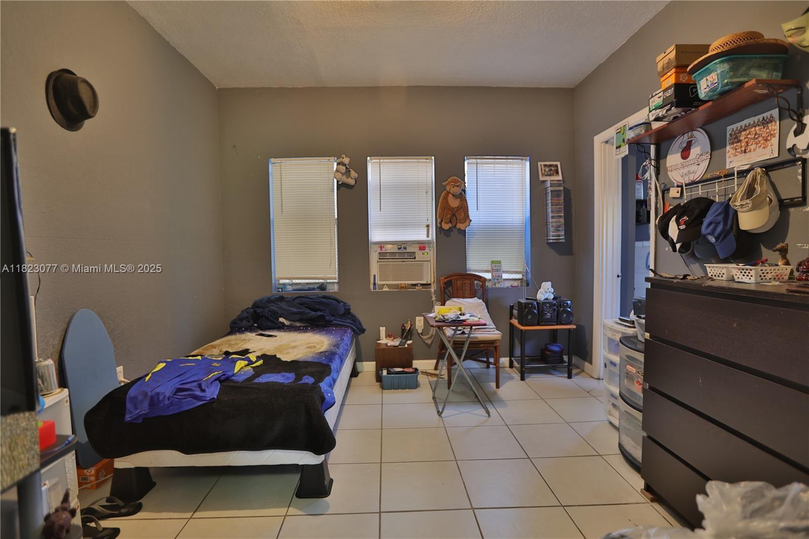 LAWRENCE ESTATE LAND COS - Residential Income
