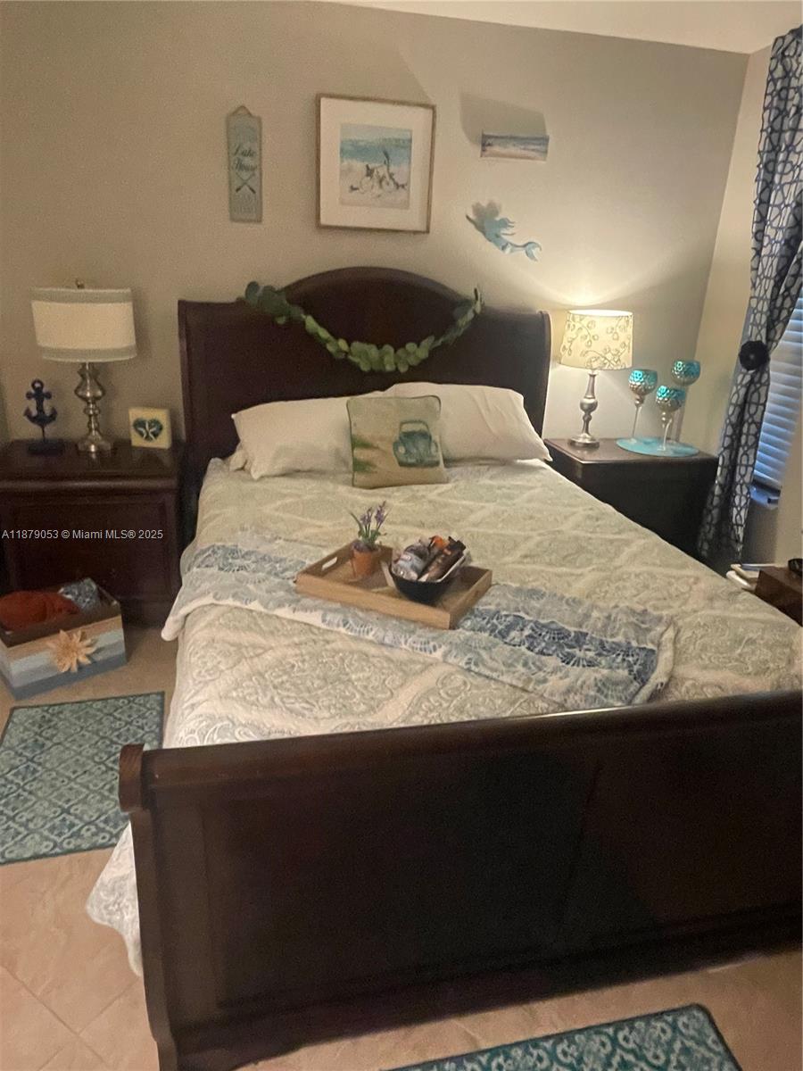 CORAL GATE VIII CONDO - Residential