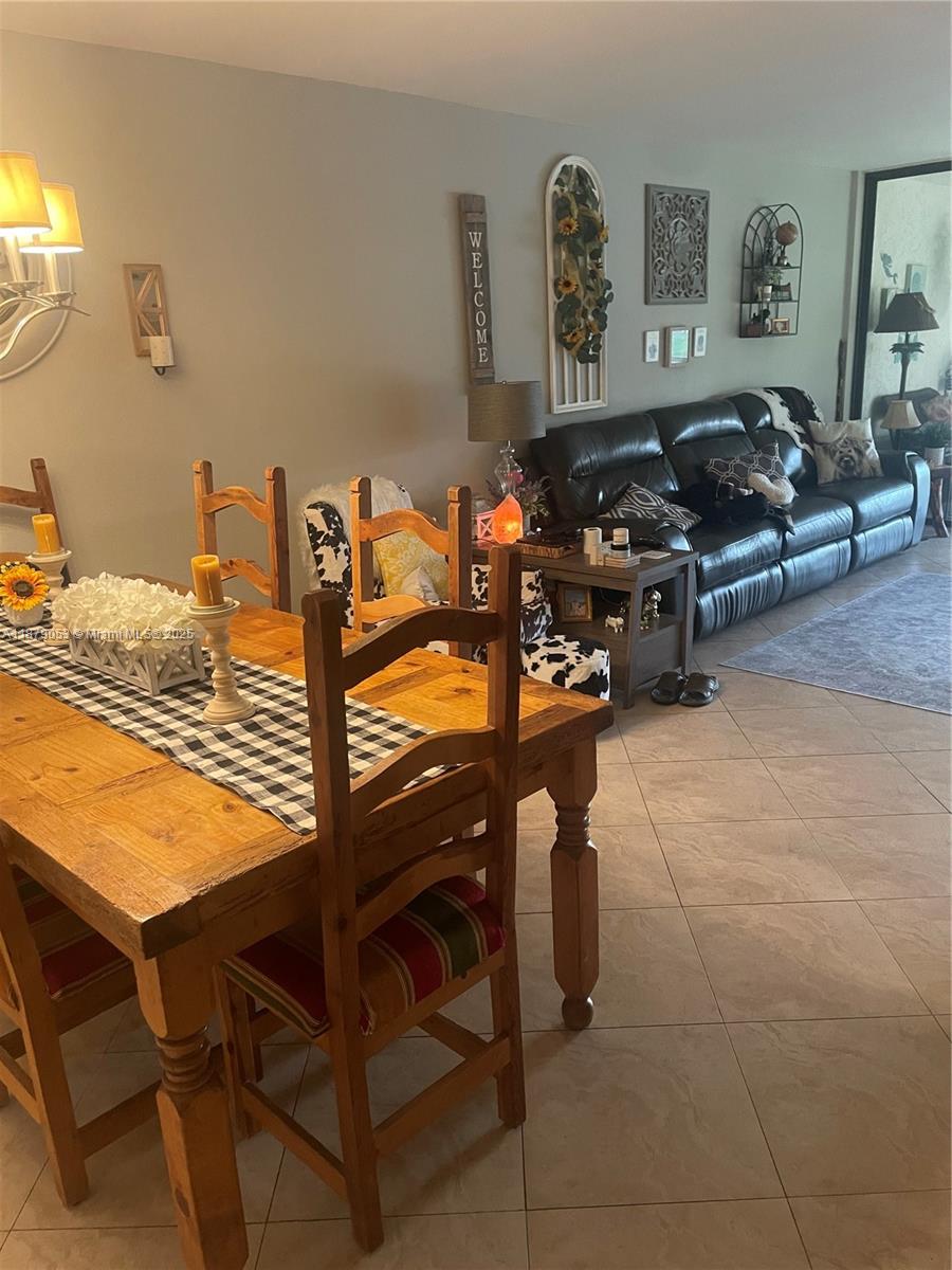 CORAL GATE VIII CONDO - Residential