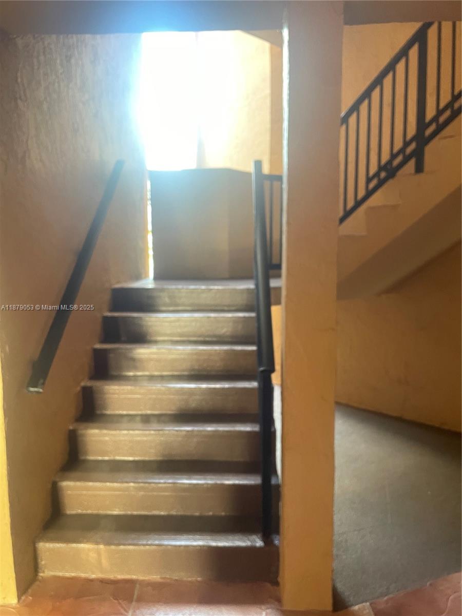 CORAL GATE VIII CONDO - Residential