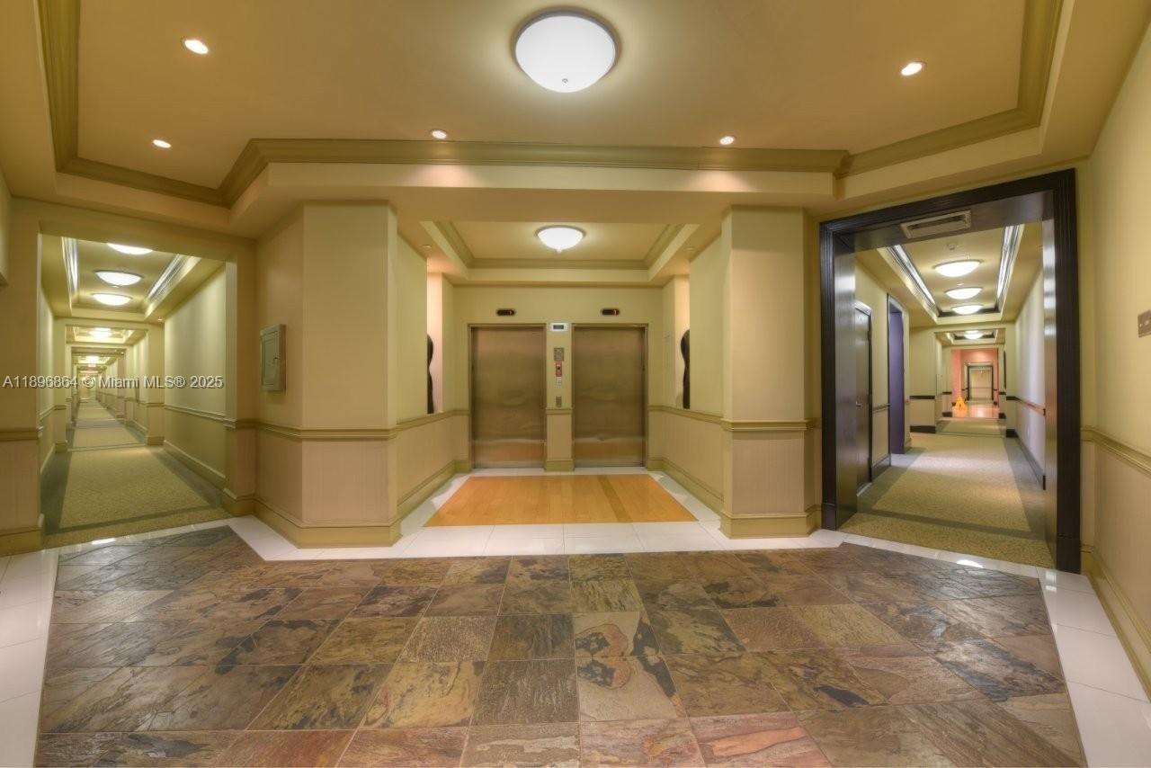 VERANDA CONDO - Residential