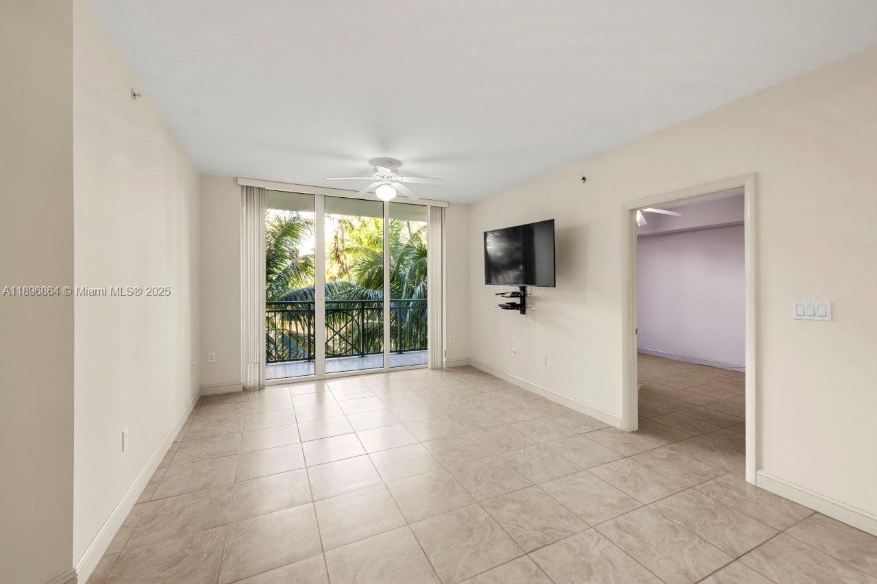 VERANDA CONDO - Residential