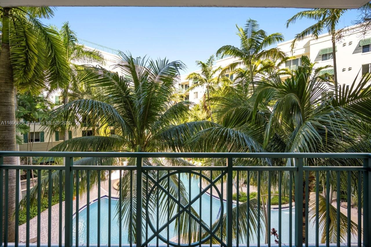 VERANDA CONDO - Residential