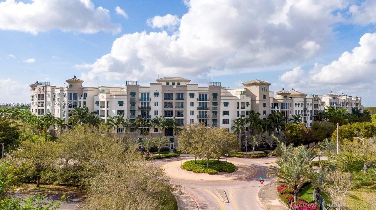 VERANDA CONDO - Residential