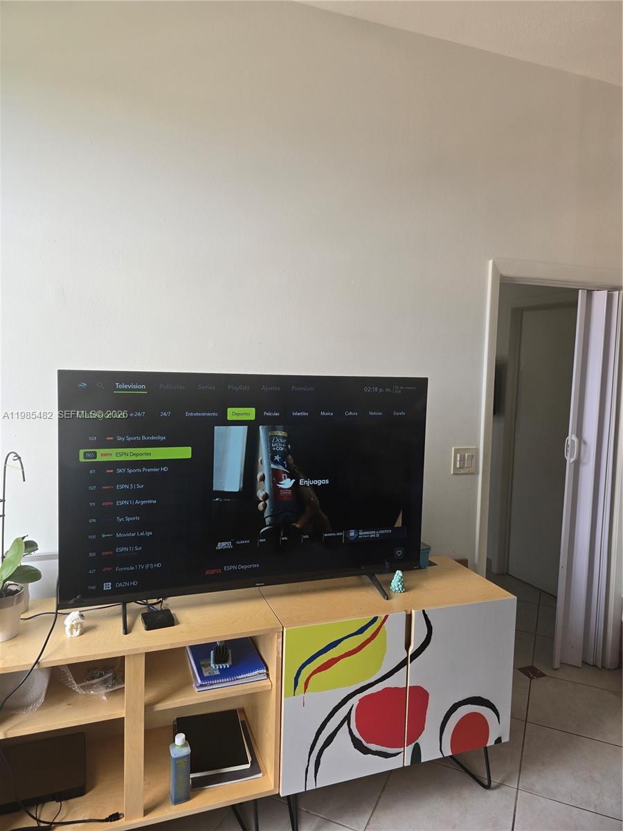 ROYAL PALMS CONDO - Residential