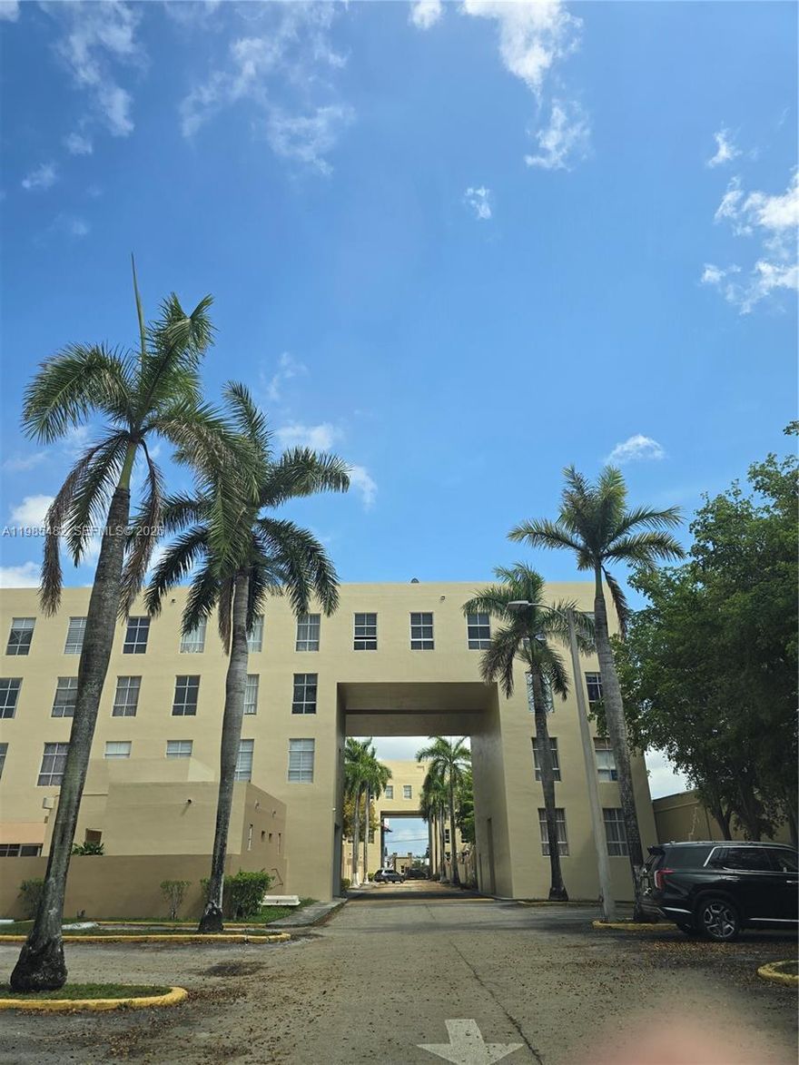 Don't miss this beautifully positioned 4th-floor condo in the heart of West Hialeah's Royal Palms community. Offers the privacy and quiet of top-floor living — no neighbors above — with sweeping views and natural light throughout.
Unbeatable location: seconds from the Palmetto Expressway, Palmetto General Hospital, Westland Mall, top-rated schools, and both MIA and FLL airports. Easy access to I-75 and the Florida Turnpike makes commuting effortless from anywhere in South Florida.
Act fast — top-floor units in this community rarely hit the market.