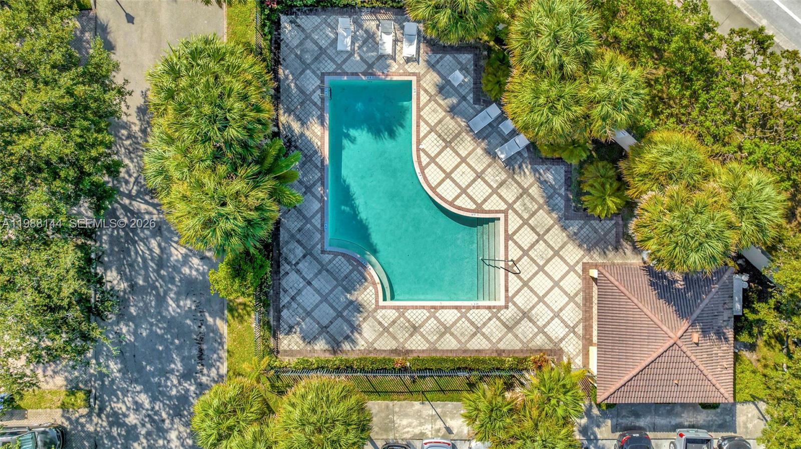 SABAL CHASE - Residential