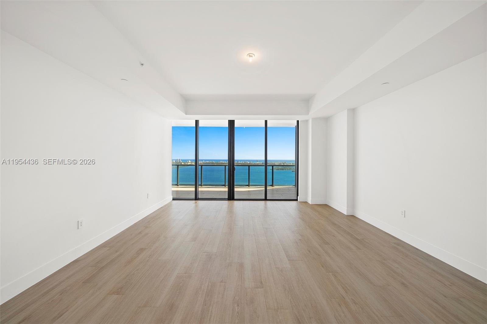 ELYSEE MIAMI - Residential