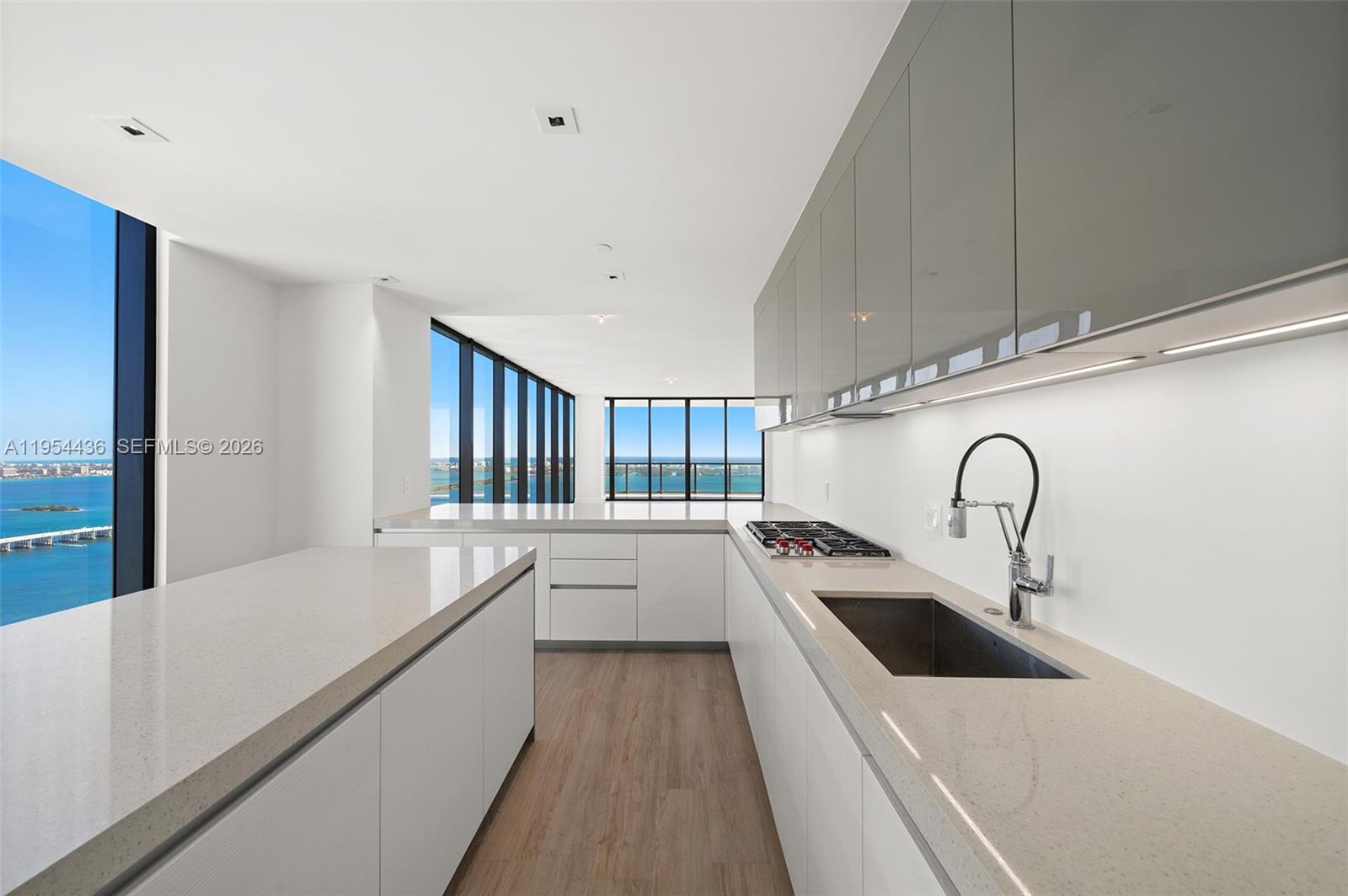 ELYSEE MIAMI - Residential