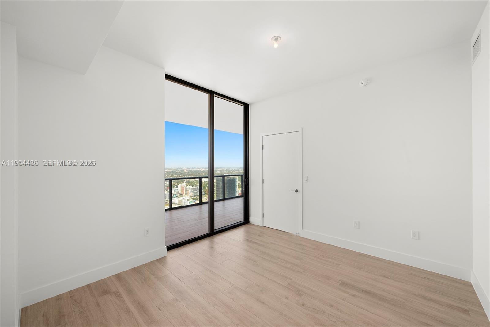 ELYSEE MIAMI - Residential