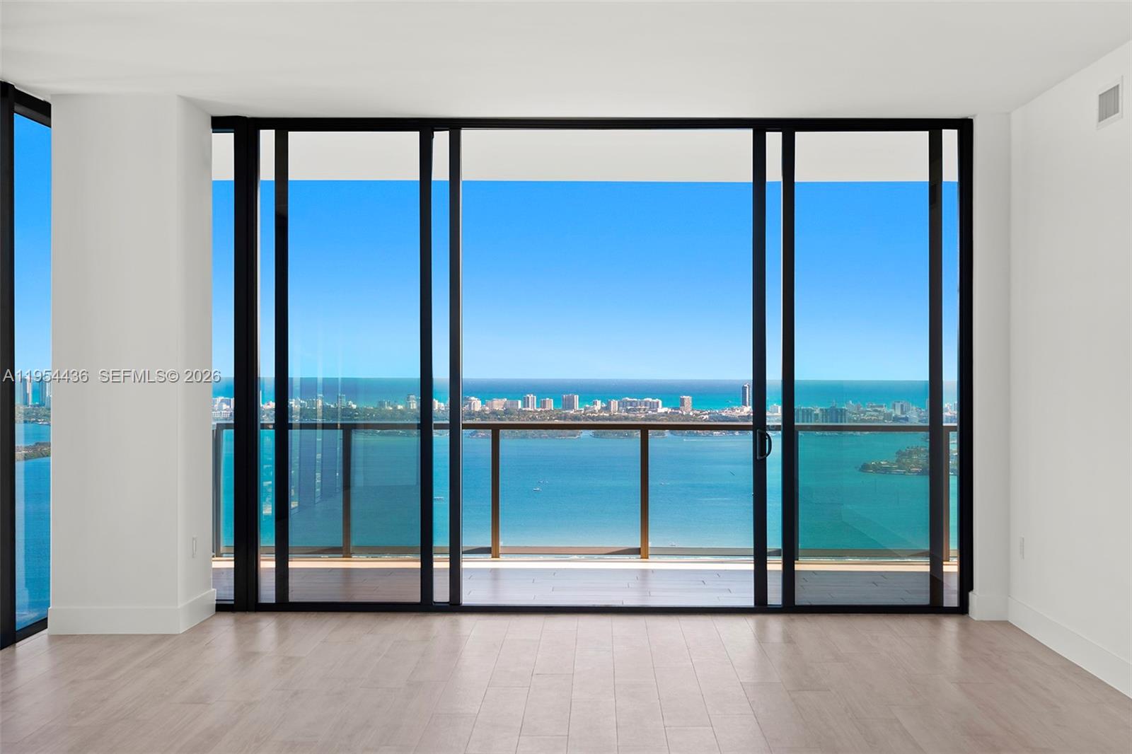 ELYSEE MIAMI - Residential