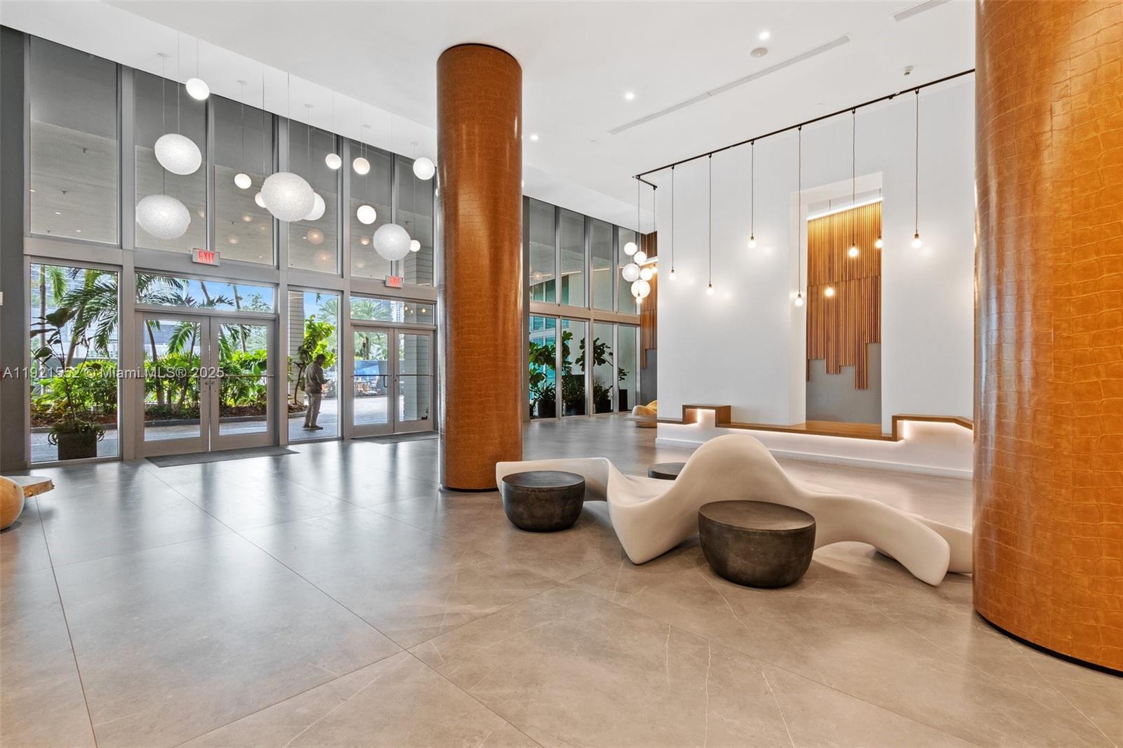 350 S Miami Ave 1805