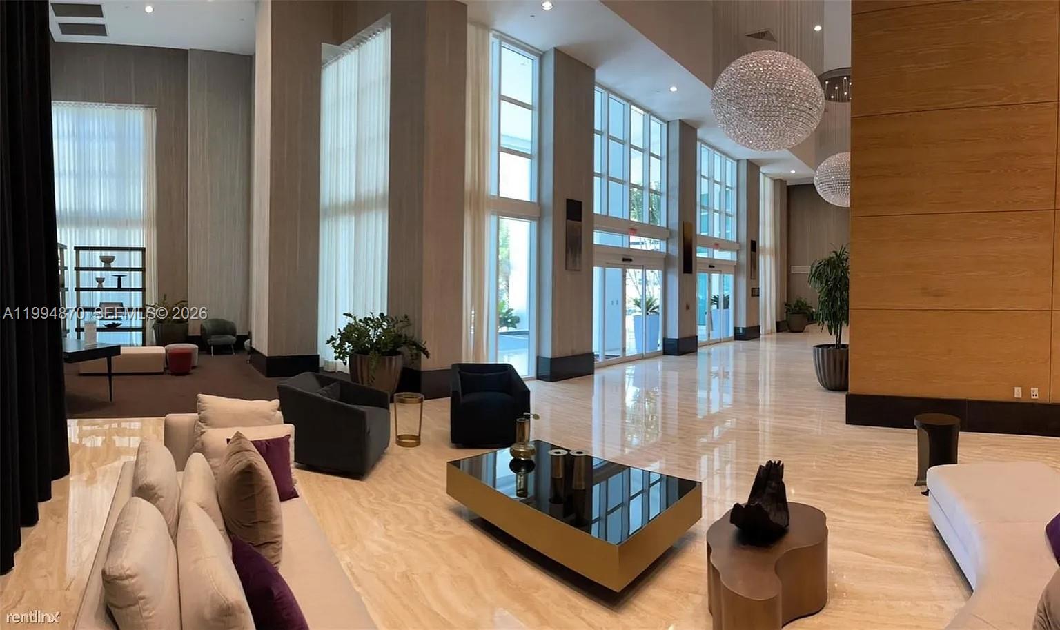 , Miami, FL, 33131/$4,950 1 4187675042