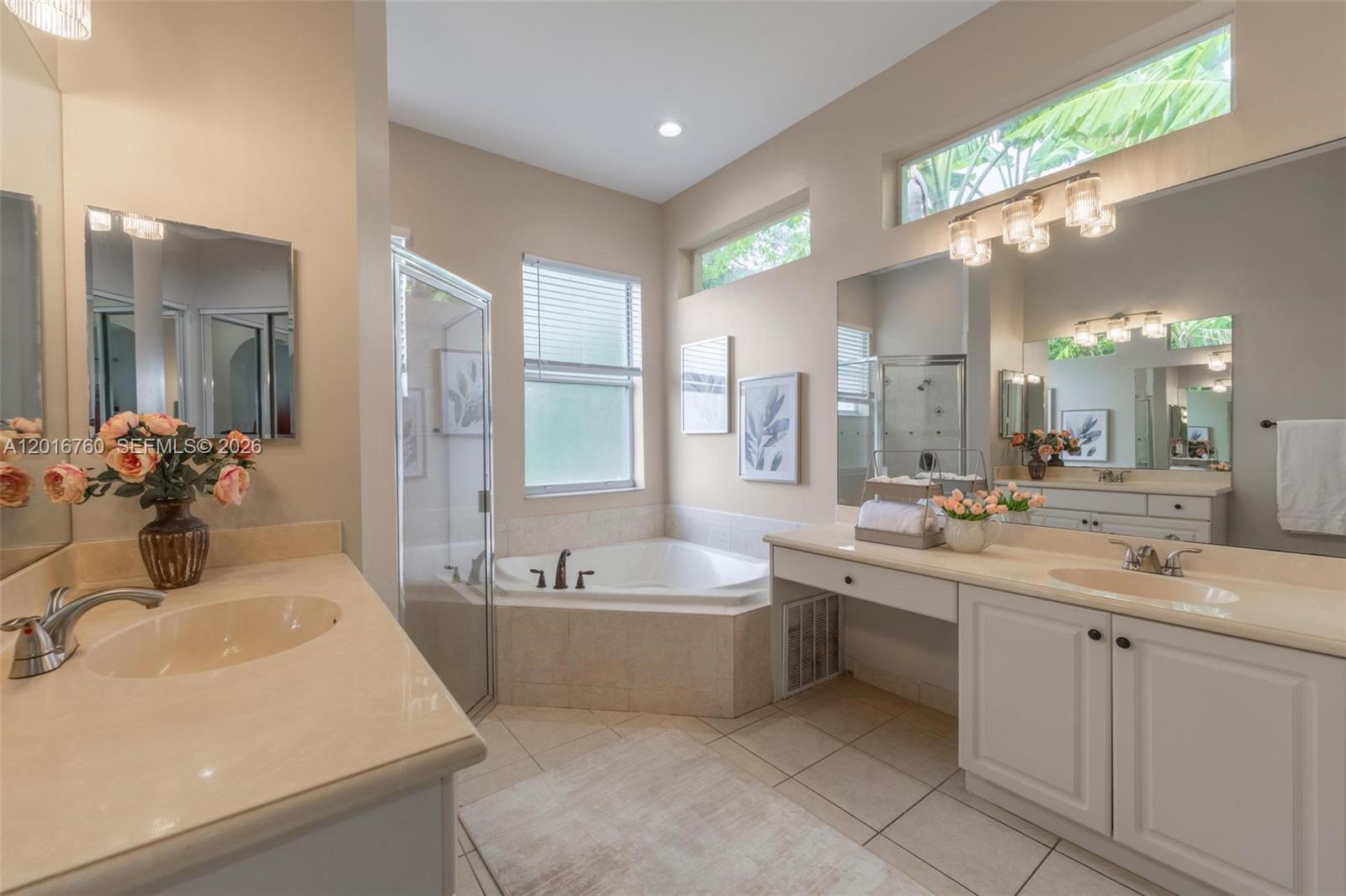 PARKLAND ISLES - Residential