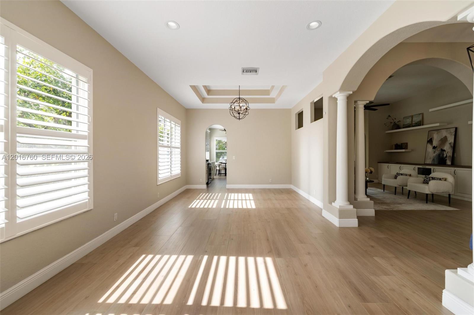 PARKLAND ISLES - Residential