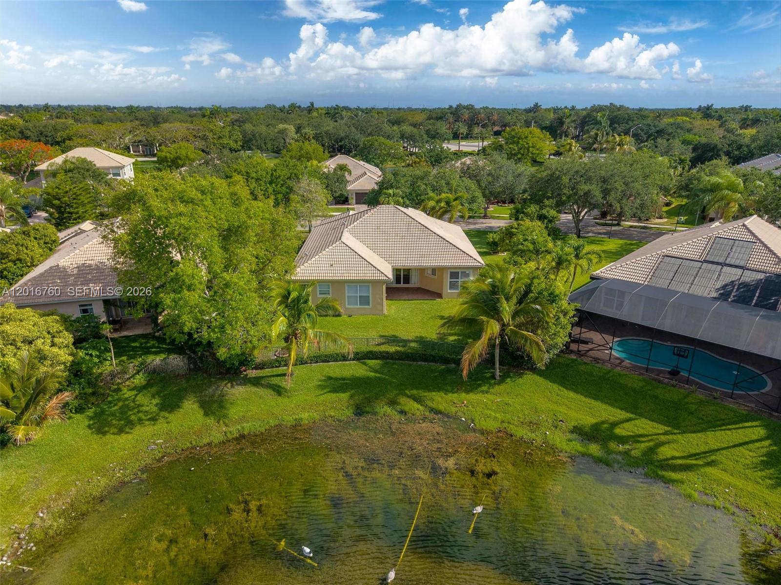 PARKLAND ISLES - Residential