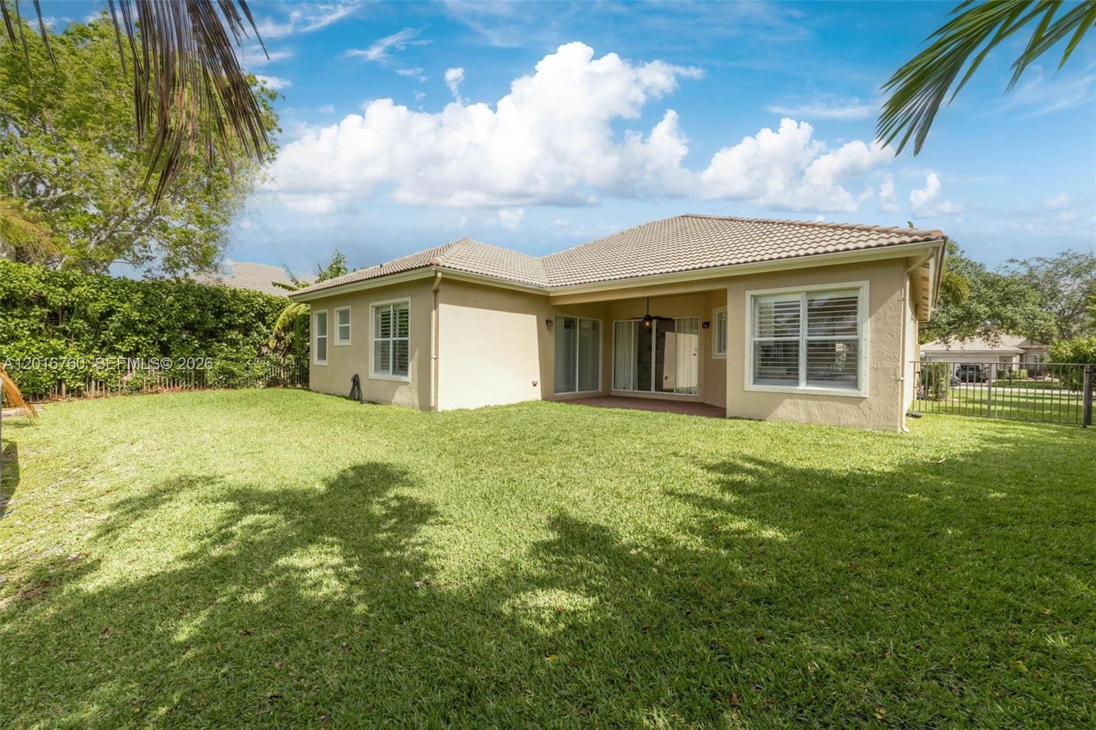 PARKLAND ISLES - Residential