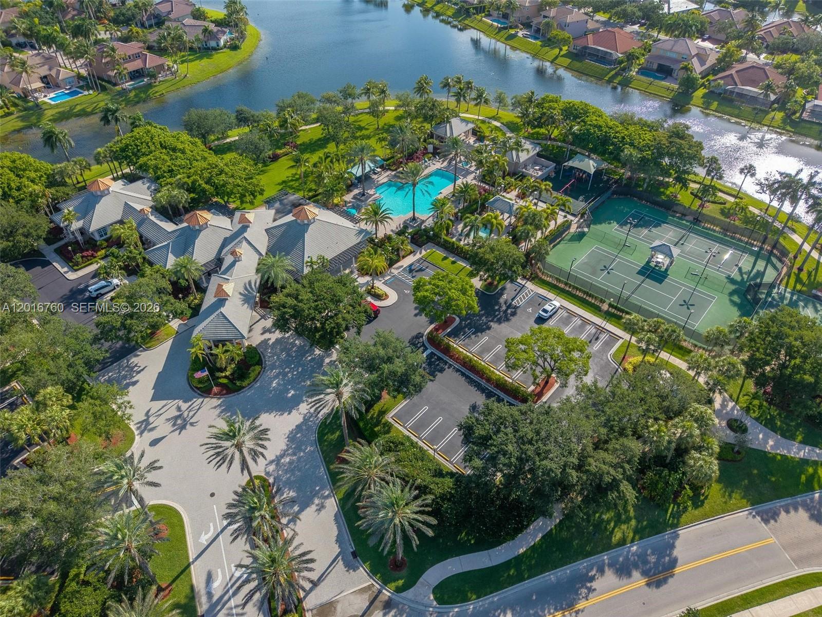 PARKLAND ISLES - Residential