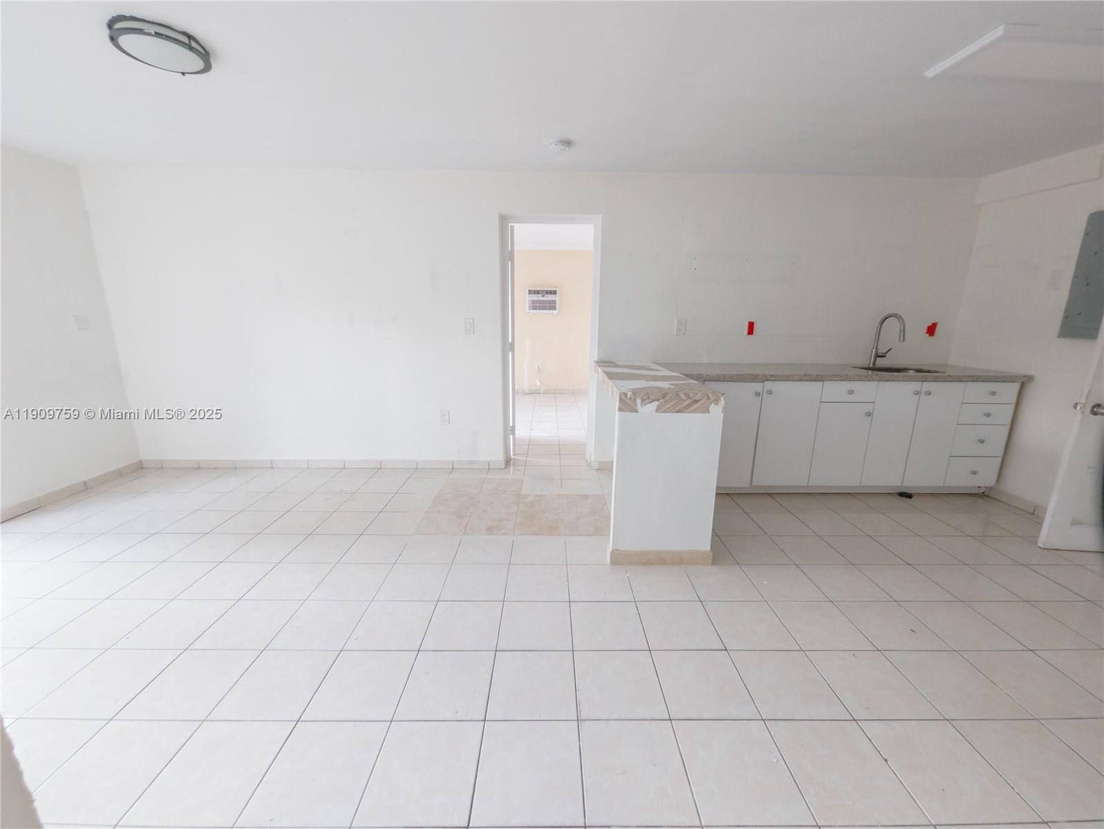 CORAL WAY HEIGHTS - Residential Lease