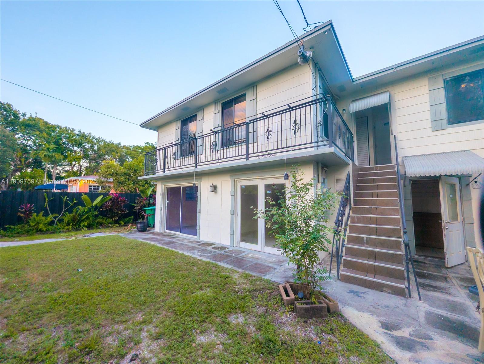 CORAL WAY HEIGHTS - Residential Lease