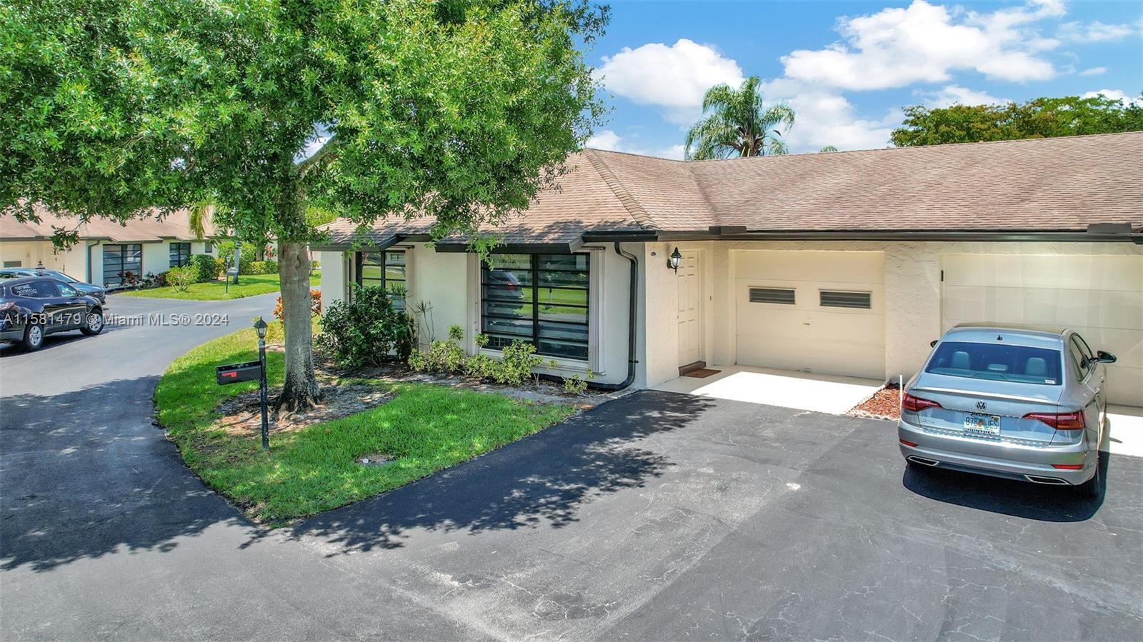 GREENTREE VILLAS CONDO - Residential
