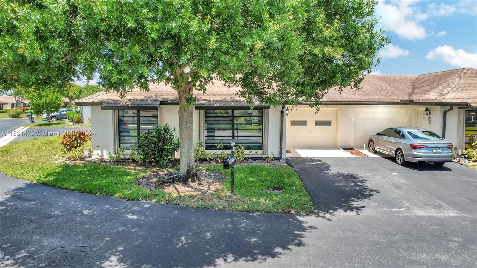 GREENTREE VILLAS CONDO - Residential