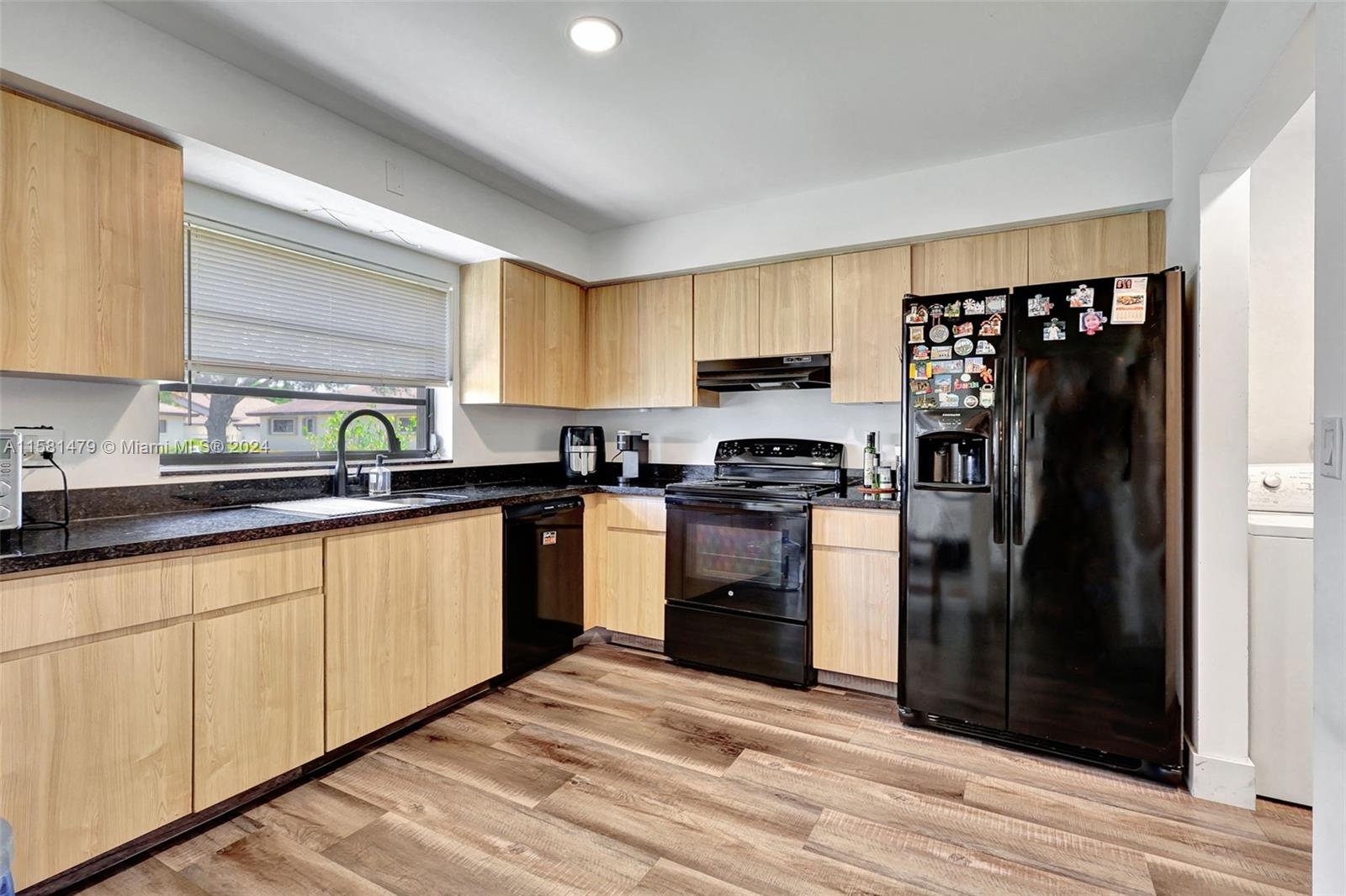 GREENTREE VILLAS CONDO - Residential