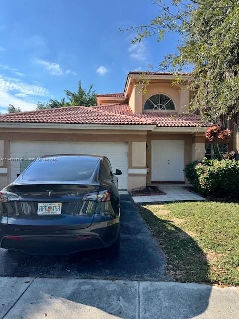 Rental Property at 106 Gables Blvd, Weston, Broward County, Florida - Bedrooms: 4 
Bathrooms: 3  - $4,000 MO.