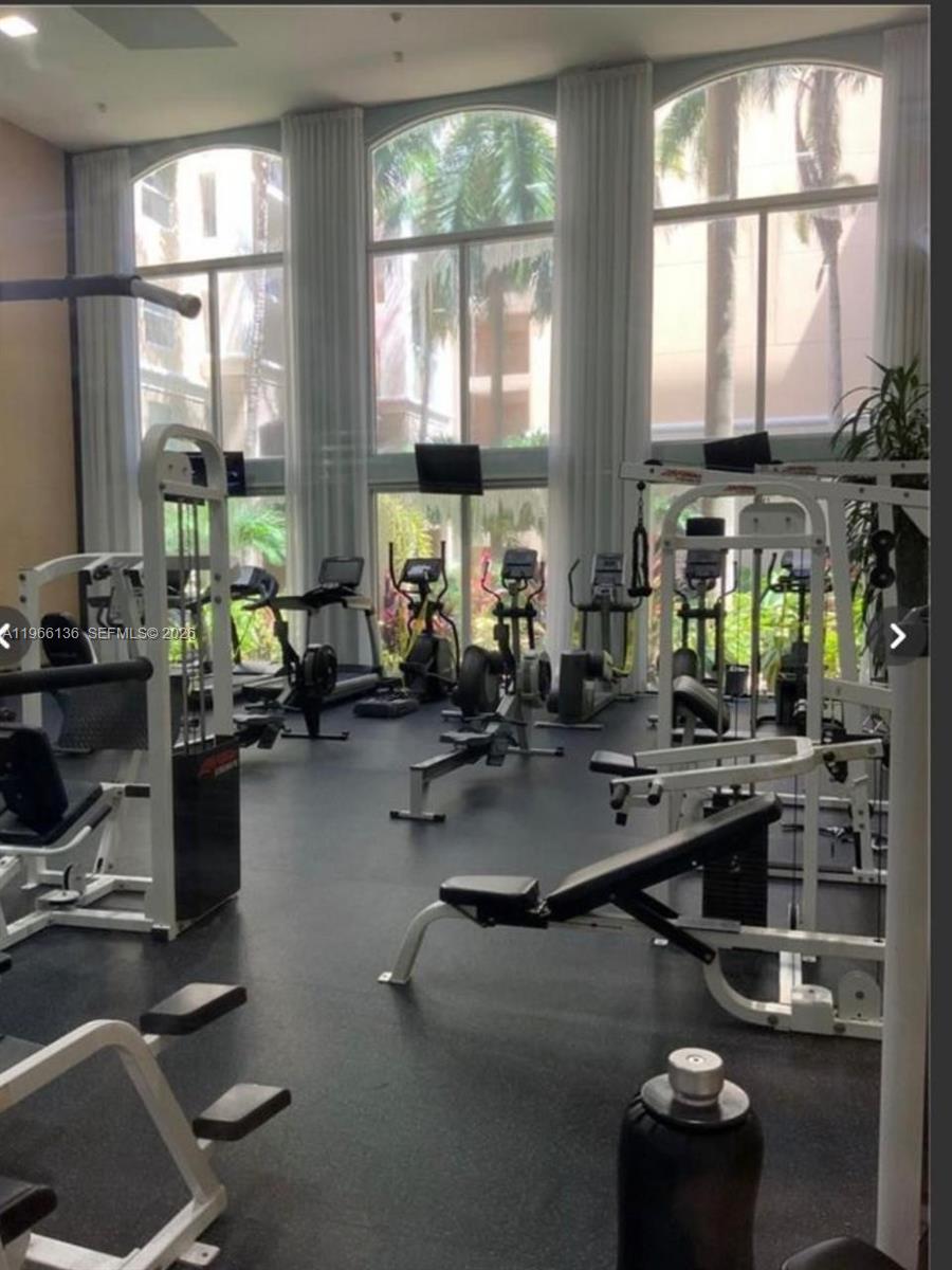 PORTO BELLAGIO CONDO - Residential