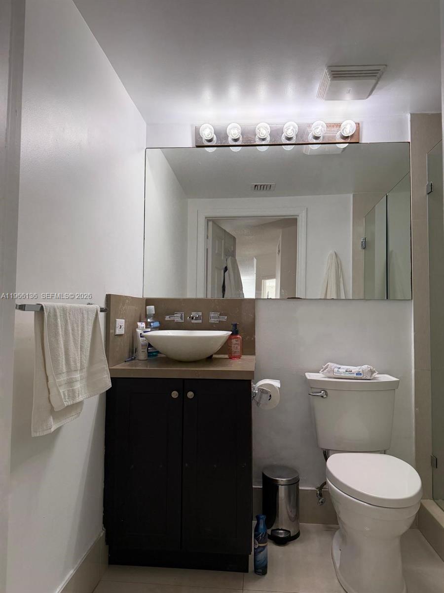 PORTO BELLAGIO CONDO - Residential