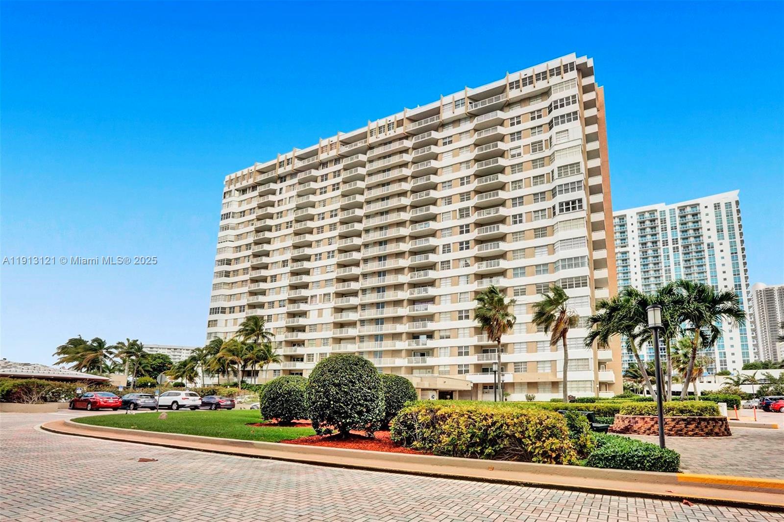 HEMISPHERES CONDO - Residential Lease