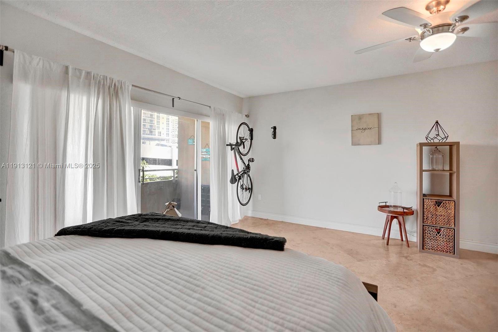 HEMISPHERES CONDO - Residential Lease