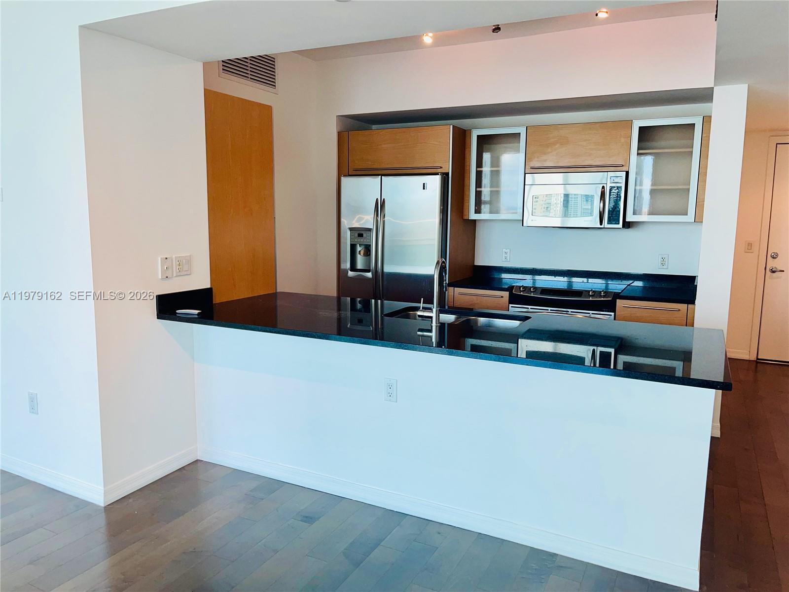 951 Brickell Ave 3211