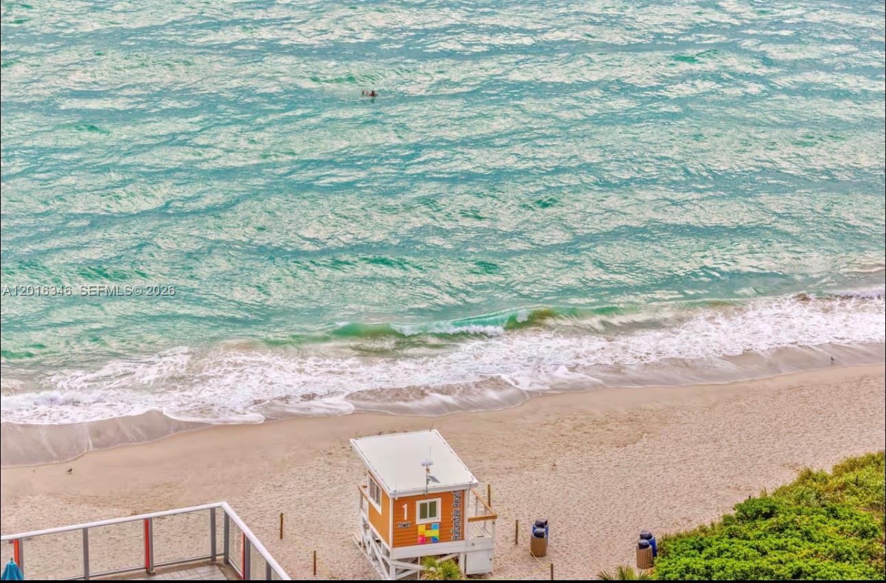 4111 SOUTH OCEAN DRIVE CO - Residential