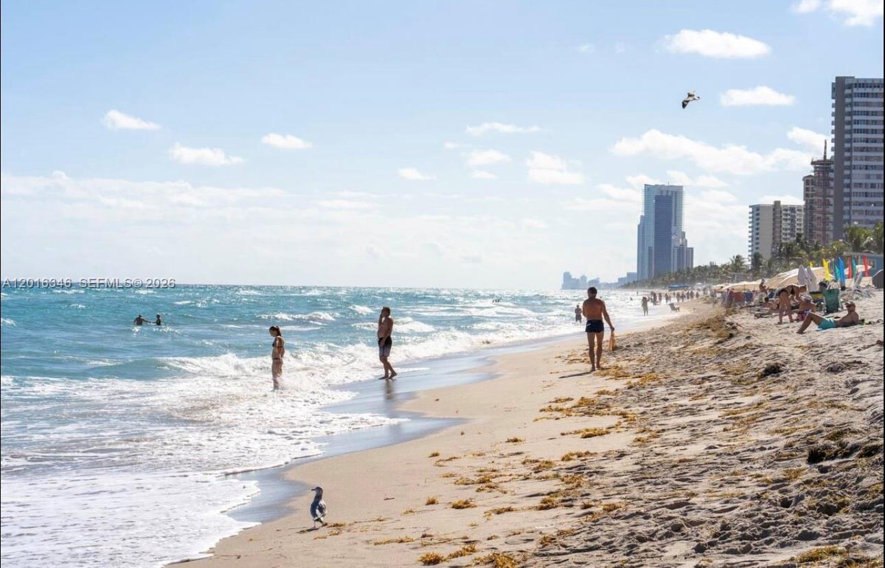 4111 SOUTH OCEAN DRIVE CO - Residential