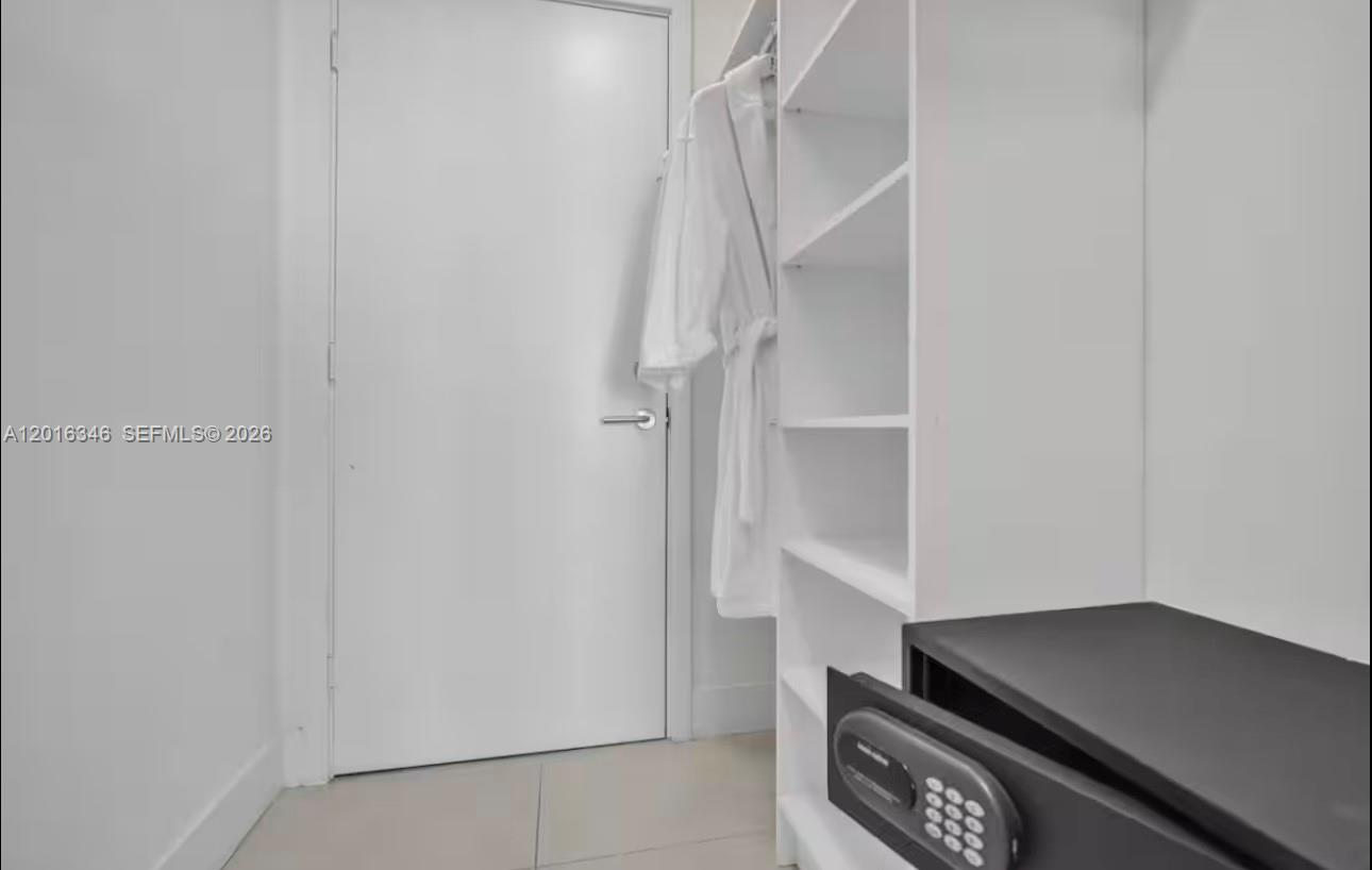 4111 SOUTH OCEAN DRIVE CO - Residential