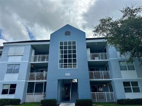 8640 SW 212th St 307 Cutler Bay FL 33189