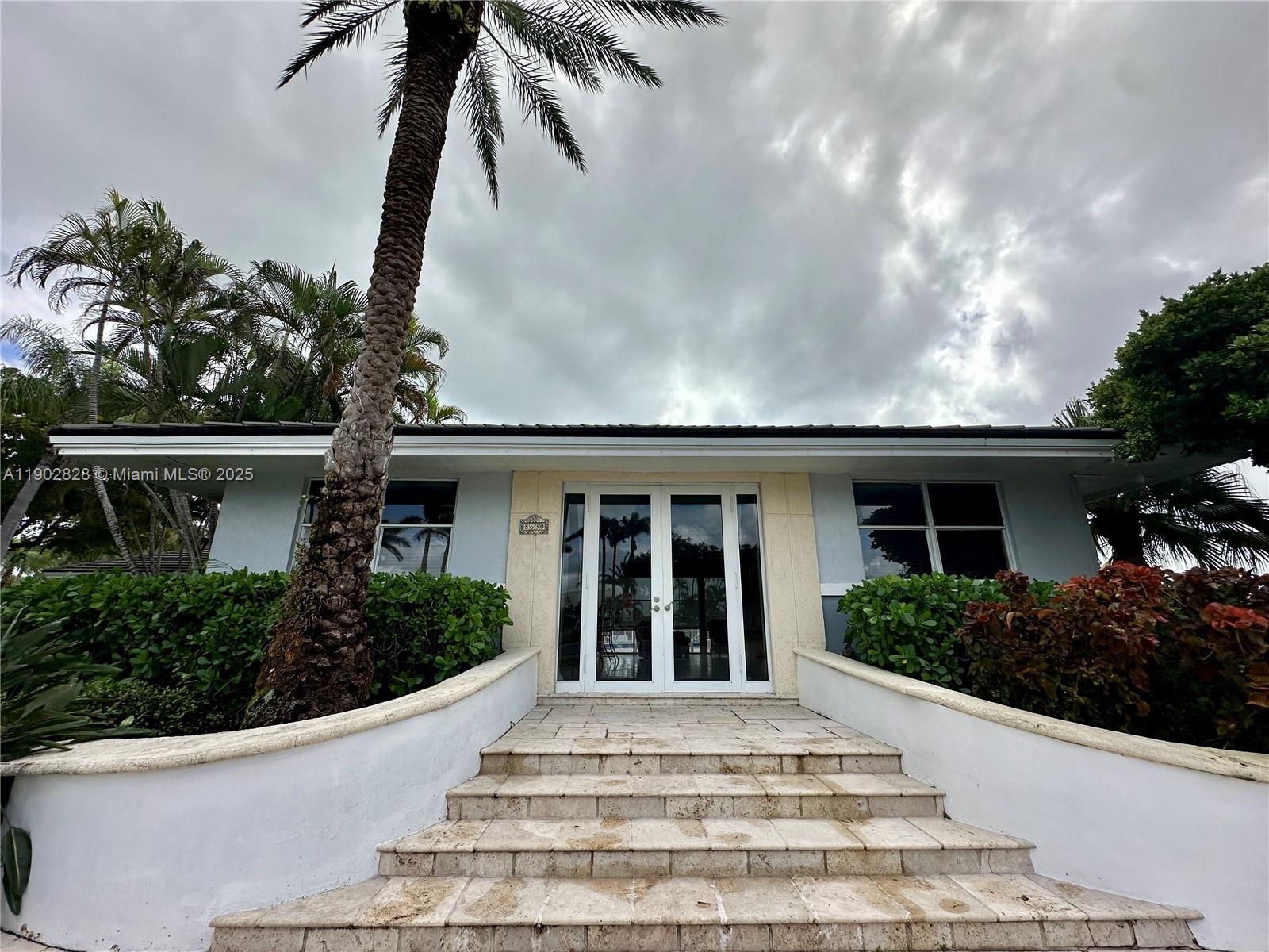 LE CLUB AT OLD CUTLER CON - Residential