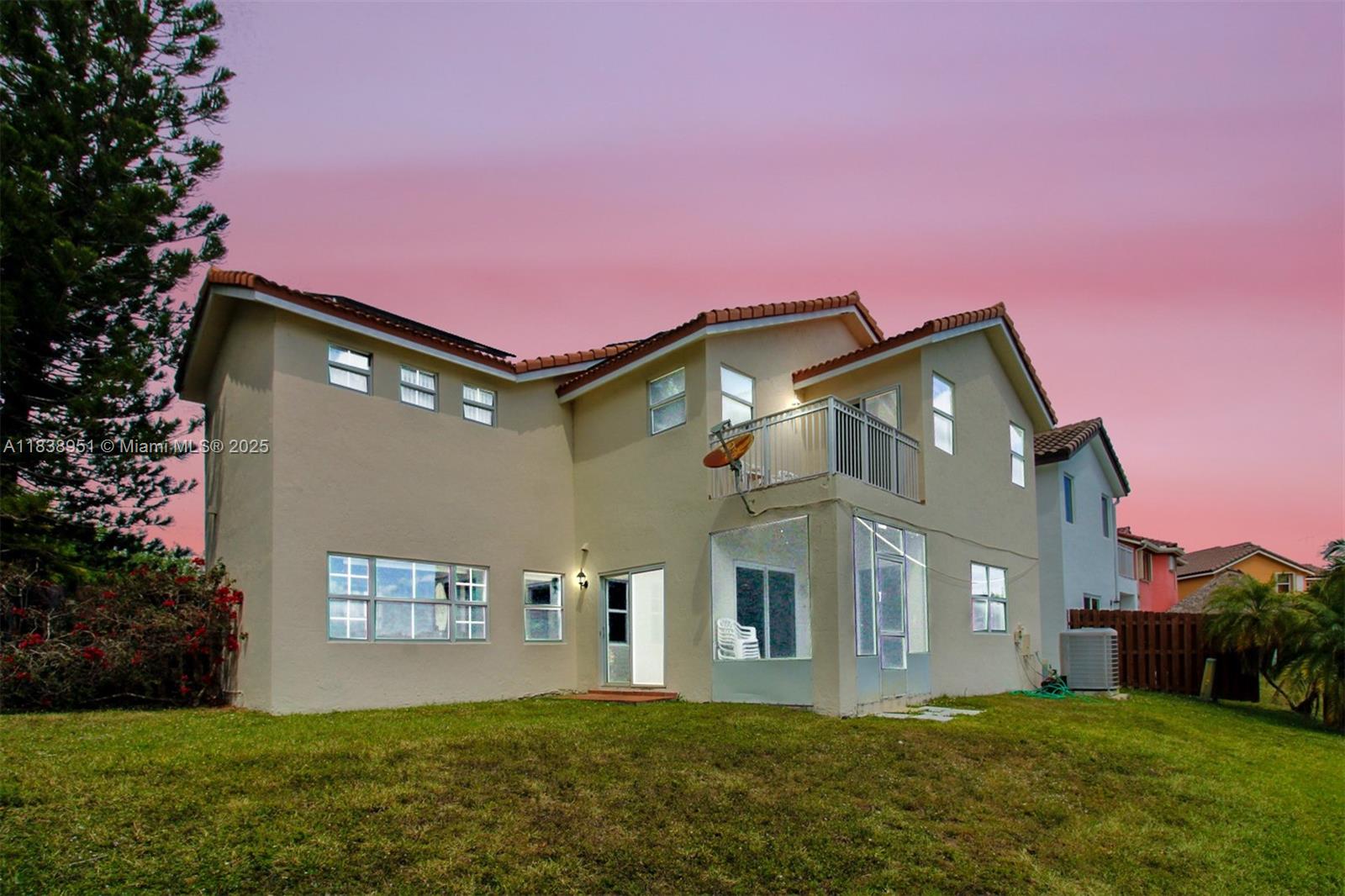 DISCOVER THIS MASSIVE TWO-STORY LAKE HOUSE WITH THE BEST LAKE VIEW IN ALL THE DEVELOPMENT. Sitting on an spacious 8,624sq ft lot, it features the second-largest lot on the lake. With unobstructed views, it’s perfectly positioned to capture the stunning full moon reflection on the water from the master suite balcony while feeling the lake breeze. Inside, enjoy a spacious floor plan with 4 bedrooms, a screened terrace, a master suite balcony, impact windows/doors, a renovated kitchen, two-car garage, and Paid-off solar panels that will power the house.
FEATURES:
Perimeter fence (2022)
Paid-off solar panels with charging power cell(2021)
New washer & dryer
5-ton AC unit (2009)
Remodeled kitchen
Screened patio
Master suite balcony
Full alarm system
This Is Waterfront Living