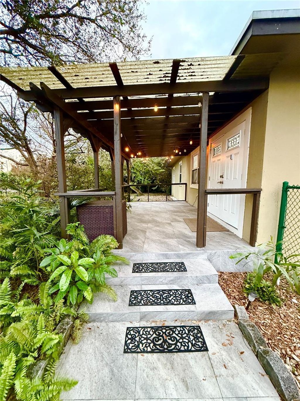 Photo of 1621 SW 117th Ave, Davie, FL 33325 (MLS # A11965142)