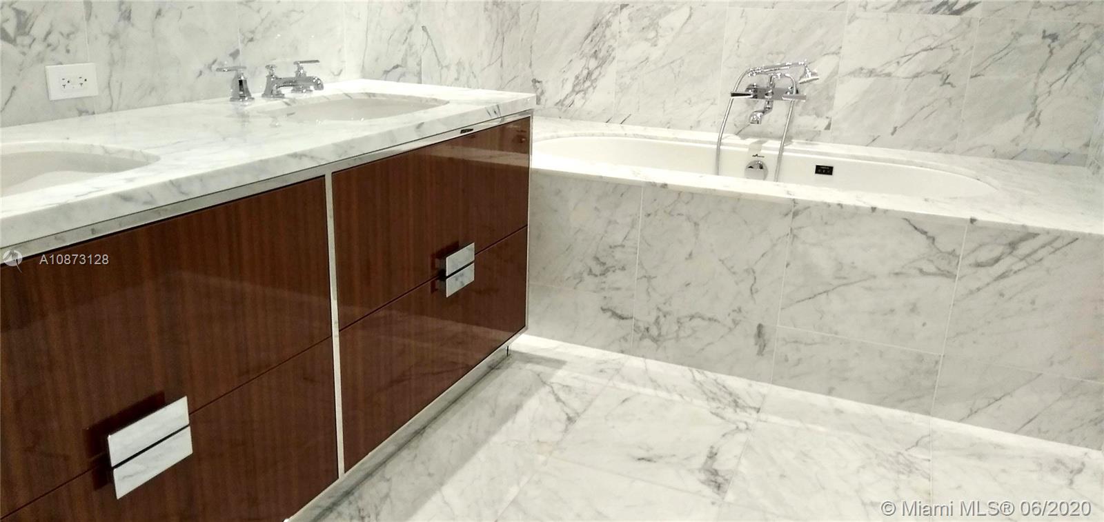 Ritz Carlton Residences - Residential