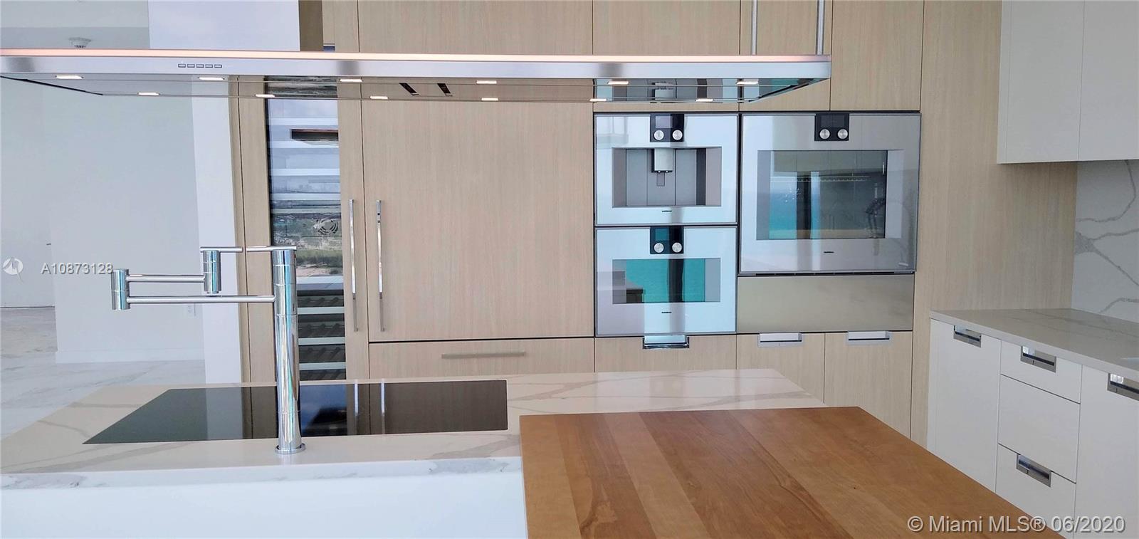 Ritz Carlton Residences - Residential