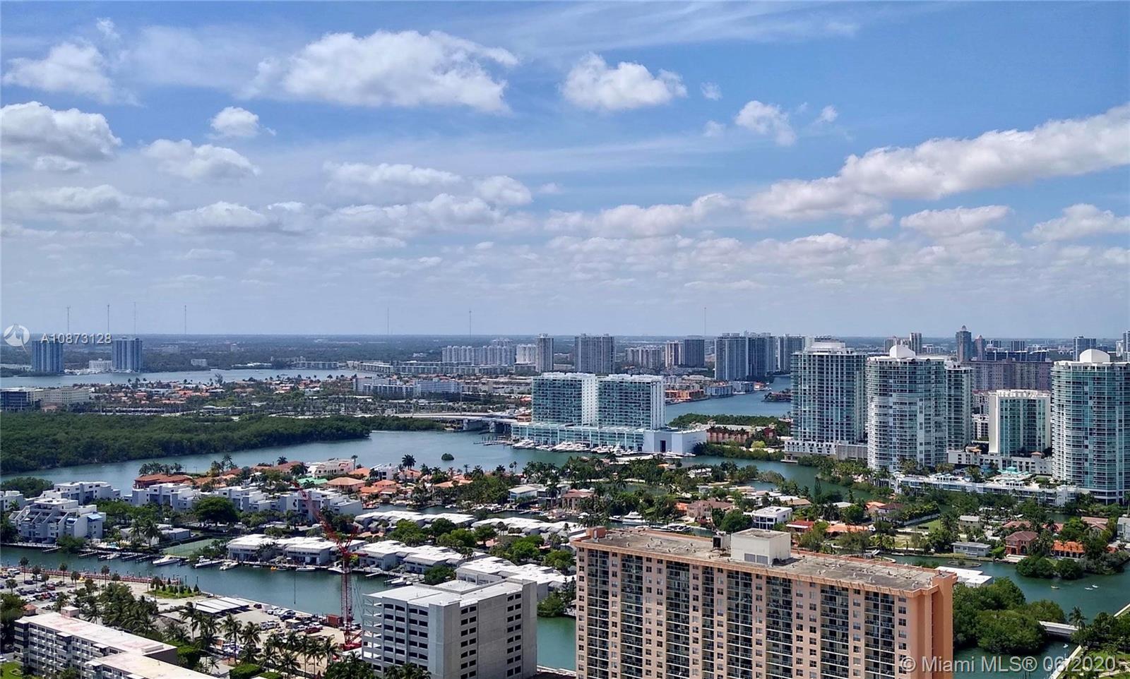 Ritz Carlton Residences - Residential