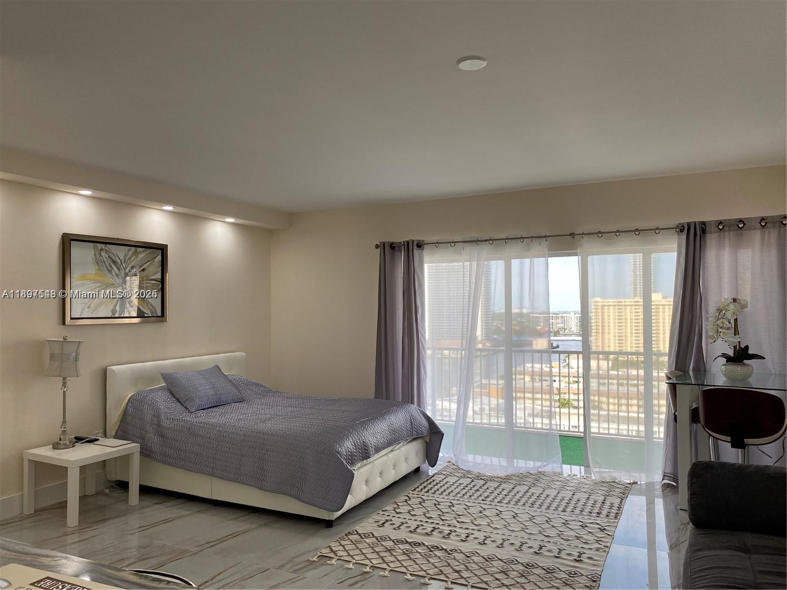 HEMISPHERES CONDO - Residential Lease