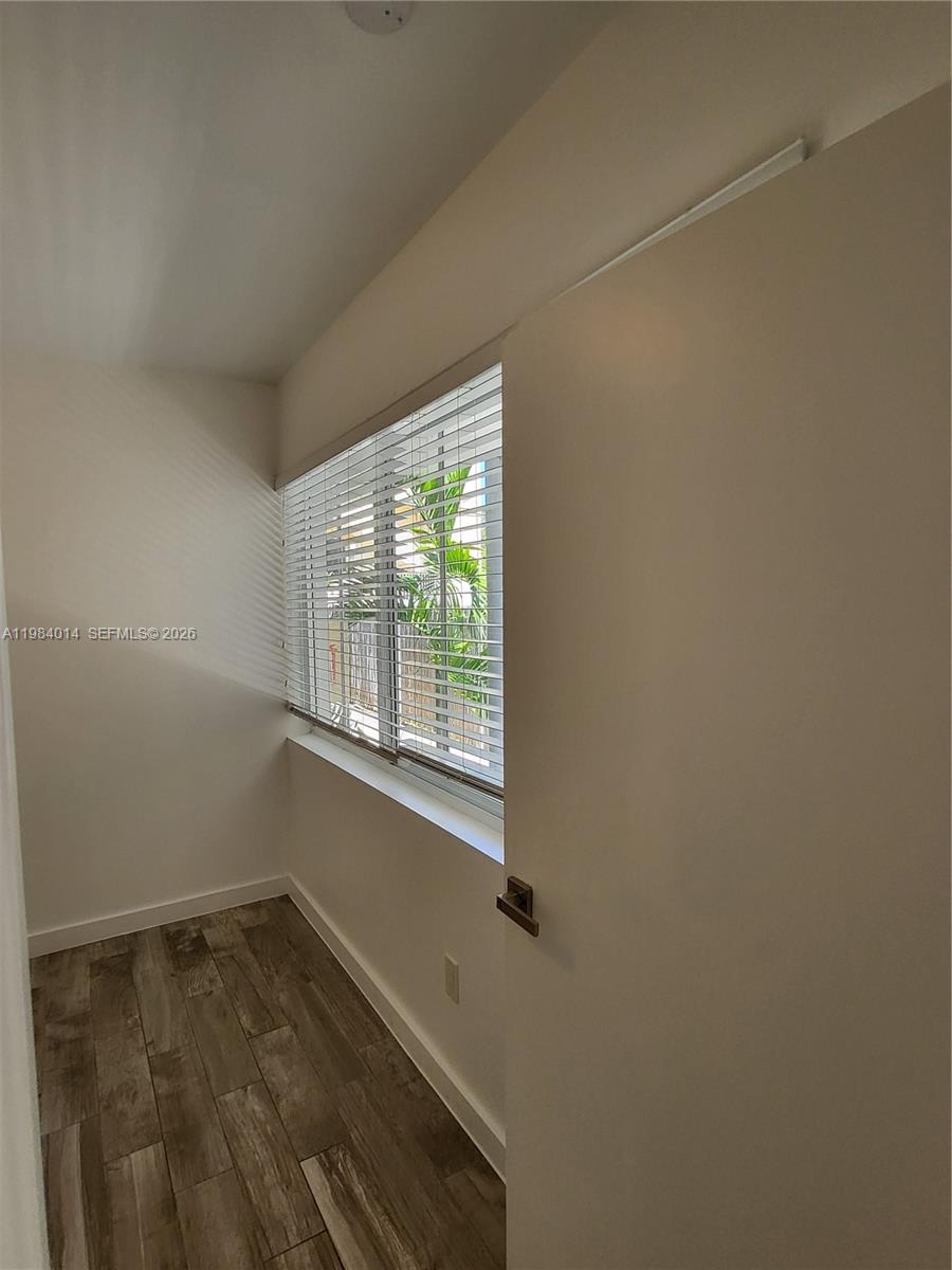 551/557 MICHIGAN CONDO - Residential Lease