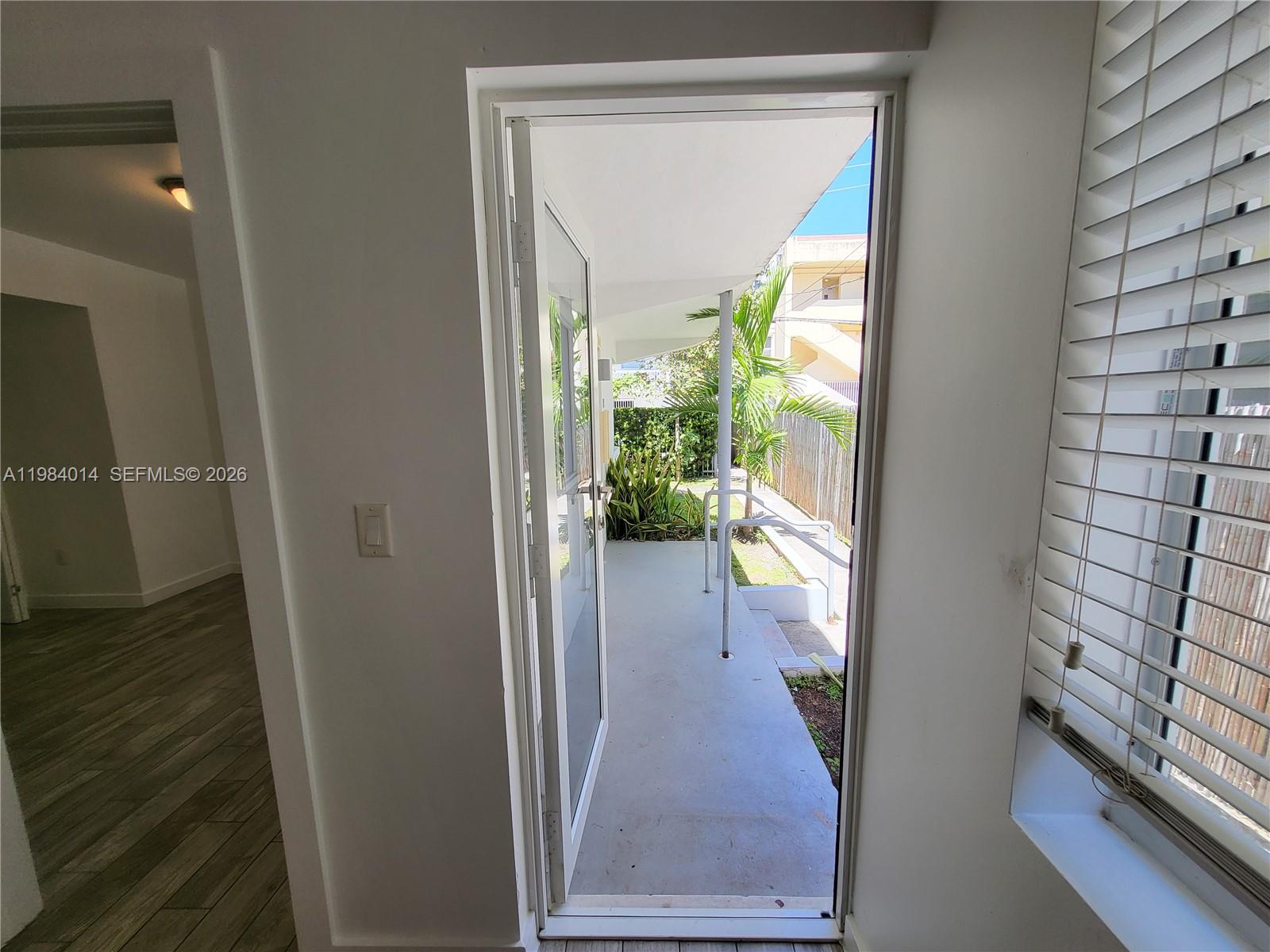 551/557 MICHIGAN CONDO - Residential Lease