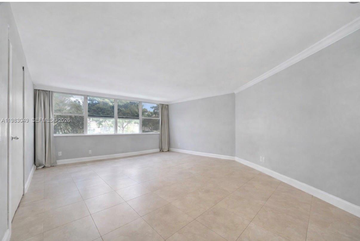 DADELAND PLACE CONDO - Residential