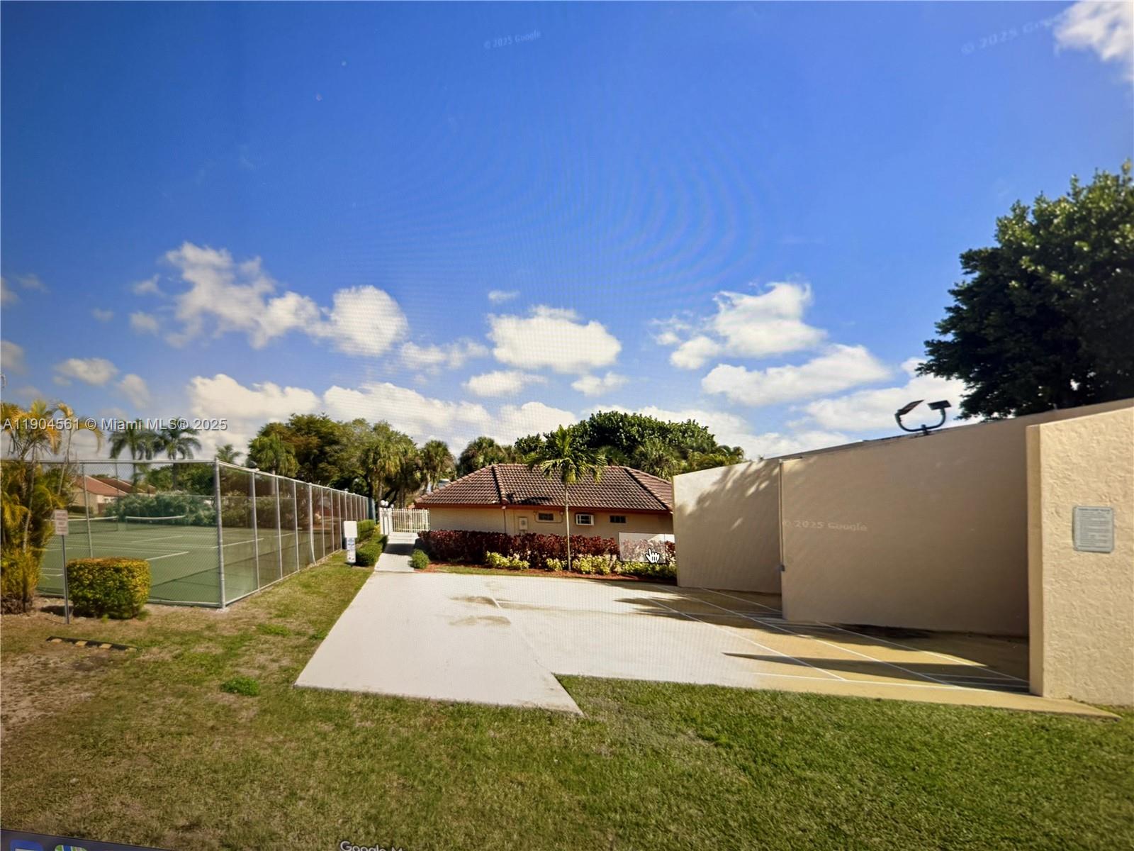 KENDALL WALK - Residential Lease